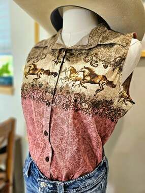 Bit & Bridle Western Sleeveless Snap Shirt M Horse Print Border Rose Filigree
